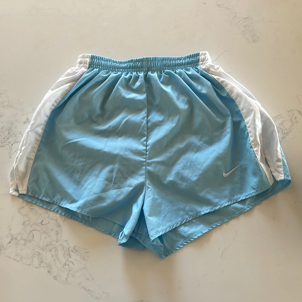 NIKE ATHLETIC SHORTS